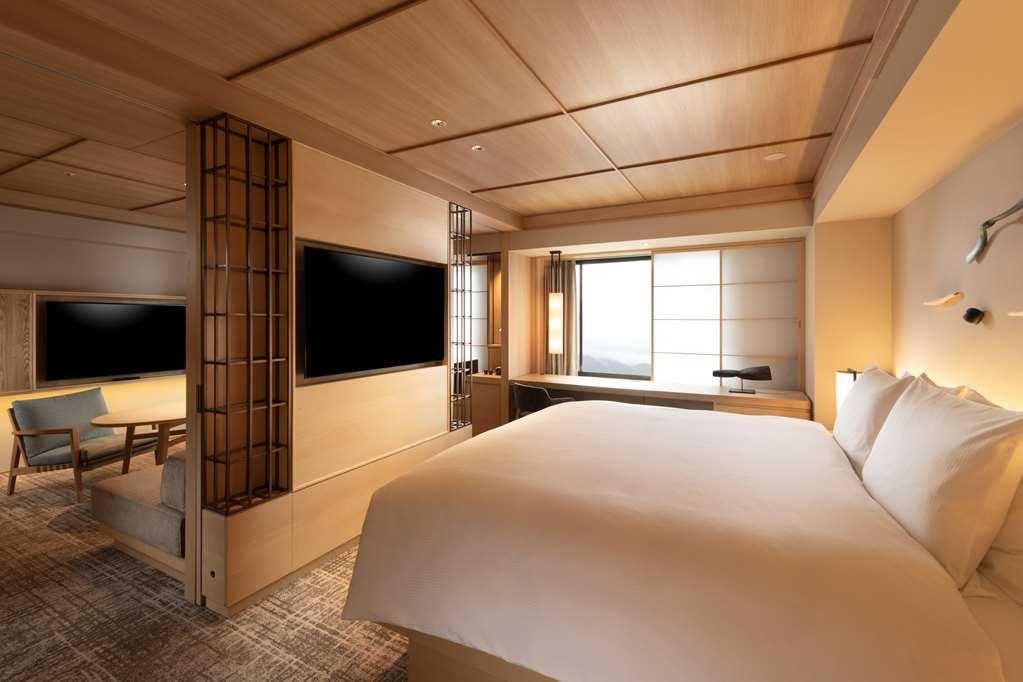 Doubletree By Hilton Higashiyama Hotel 4*